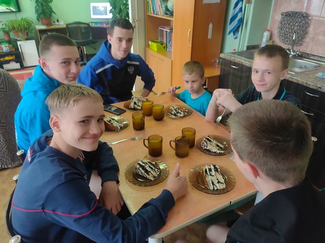 На радость детям